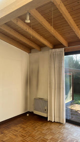 Before & after van een warme moderne woonkeuken en leefruimte-Studio Twentyfour-before and after woning,interieur renovatie,Keuken,maatwerk keuken,moderne woonkeuken,open leefruimte,visgraatvloer,warm modern interieur,woningrenovatie-Before & after moderne woonkeuken en leefruimte renovatie-OBLY