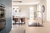 Blauwe keuken met kookeiland | Moderne woonkeuken-Iemms keukens & interieur-design keuken,keuken met hoge kastenwand,minimalistische keuken,moderne keuken-Blauwe keuken met kookeiland | Moderne woonkeuken-OBLY