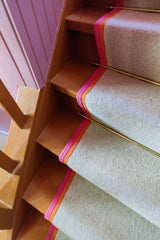 Complete raamdecoratie en traploper op maat voor een woning in Amerongen-Van Kan-gordijnen op maat,inbetweens,Interieurstyling,Interstil,Luxe interieur,maatwerk traploper,messing gordijnrails,raamdecoratie,raamdecoratie op maat,samenwerking interieurontwerper,trapbekleding,traploper op maat,verduisterende gordijnen,woning Amerongen,Woninginrichting-Raamdecoratie en traploper op maat in Amerongen-OBLY