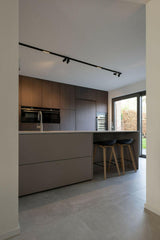 Complete renovatie en modernisering vrijstaande woning.-Elke Speck interieurontwerp-complete woningrenovatie,donkere interieurmaterialen,haardmeubel op maat,luxe woonkeuken,maatwerk interieurdesign,moderne verlichting interieur,moderne vrijstaande woning,Modernisering,open leefruimte,Renovatie,wijnklimaatkast keuken,Woonkamer-Complete renovatie en modernisering vrijstaande woning. -OBLY