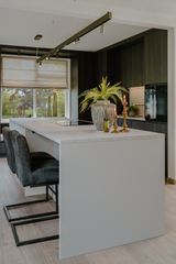 Before & After: Woning getransformeerd met maatwerk interieur