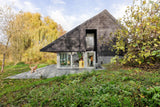 De transformatie van een historisch dijkhuis-BRANDVRIES – architectuur collectief-Aanbouw,Architectuur,glazen pui,houten gevelbekleding,Huis verbouwen,moderne woning,renovatie,schuurwoning,uitbouw,veranda,Verbouwing,Verbouwing inspiratie,Woning uitbreiden,Woningontwerp,Woningrenovatie,Wooninspiratie-Schuurwoning uitbreiden | Moderne uitbreiding met glas-OBLY