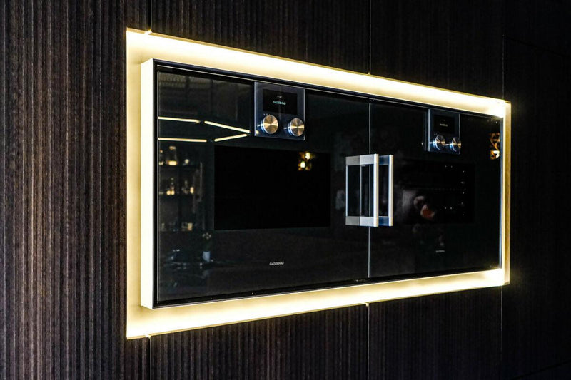 Designkeuken met Hoogwaardige Materialen en Verlichting-Mereno-Keuken-OBLY
