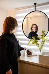 EEN BADKAMER DIE ONDANKS DE COMPACTE VORM TOCH GROOTS AANVOELT-OBLY-Kleine badkamer met inloopdouche | BIJ LINDA-OBLY