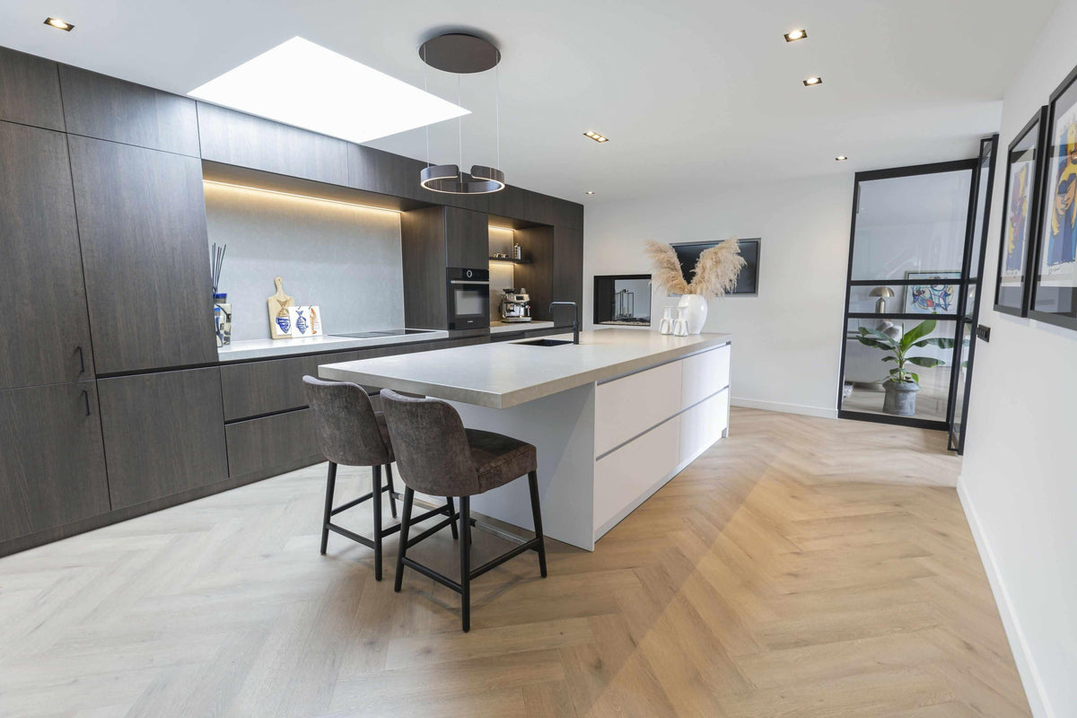 Een keuken waar stijl en functionaliteit samenkomen!-Wolfs Interieur-Keuken-OBLY
