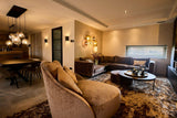 Een thuis met warmte en klasse-Aangenaam Interieuradvies-entree,woonkamer-Sfeervol, Warm en Elegant Interieur – Ontwerp door Aangenaam Interieur-OBLY