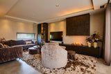 Een thuis met warmte en klasse-Aangenaam Interieuradvies-entree,woonkamer-Sfeervol, Warm en Elegant Interieur – Ontwerp door Aangenaam Interieur-OBLY