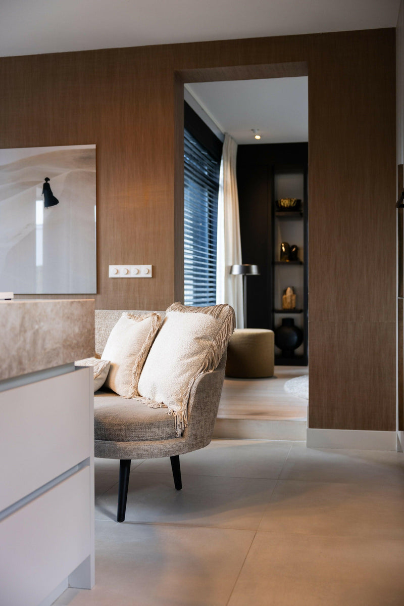 Eigentijdse Gezinswoning in Zwart Hout-AG Interieur-woonkamer-Zwart Houten Familiewoning met Karakter | Modern en Warm Interieurontw-OBLY