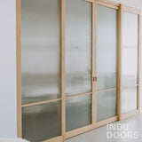 Eiken afscheidingswand met ribglas-INDU DOORS-Aanbouw,eikenhout,Entree,hal,modern design,ribglas,scheidingswand,schuifdeur,trap-Eiken afscheidingswand met ribglas-OBLY