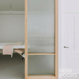 Eiken afscheidingswand met ribglas-INDU DOORS-Aanbouw,eikenhout,Entree,hal,modern design,ribglas,scheidingswand,schuifdeur,trap-Eiken afscheidingswand met ribglas-OBLY