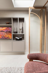 Eiken binnendeur met boog in modern interieur-archidoors-Binnendeur met glas,Boogdeur,Design deur,eiken,Eiken binnendeur,Glasdeur,Houten deur op maat,Interieur,Keuken,keukenontwerp,Maatwerk deur,maatwerkdeur,Woonkamer-OBLY