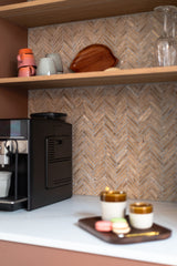 Eiken binnendeur met boog in modern interieur-archidoors-Binnendeur met glas,Boogdeur,Design deur,eiken,Eiken binnendeur,Glasdeur,Houten deur op maat,Interieur,Keuken,keukenontwerp,Maatwerk deur,maatwerkdeur,Woonkamer-OBLY