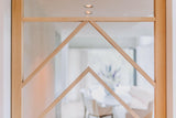 Eiken taatsdeur met custom made design-INDU DOORS-custom design,eikenhout,luxe afwerking,moderne deuren,Taatsdeur,Woonkamer-Eiken taatsdeur met custom made design van Indu Doors-OBLY