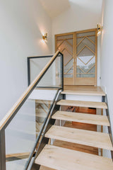Eiken taatsdeur met custom made design-INDU DOORS-custom design,eikenhout,luxe afwerking,moderne deuren,Taatsdeur,Woonkamer-Eiken taatsdeur met custom made design van Indu Doors-OBLY