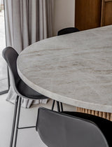 Elegant Maatwerkinterieur-OBLY-Keuken,Slaapkamer-Warmte en Moderne Luxe in Perfecte Harmonie-OBLY