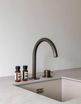 Elegant Maatwerkinterieur-Studio Broersen-Keuken,Slaapkamer-Warmte en Moderne Luxe in Perfecte Harmonie-OBLY