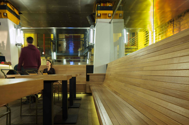 Foyer in een Nieuw Licht – Industrieel & Innovatief-Studio Barbara Vos-woonkamer-Transformatie van foyer tot moderne ruimte met industriële uitstraling-OBLY