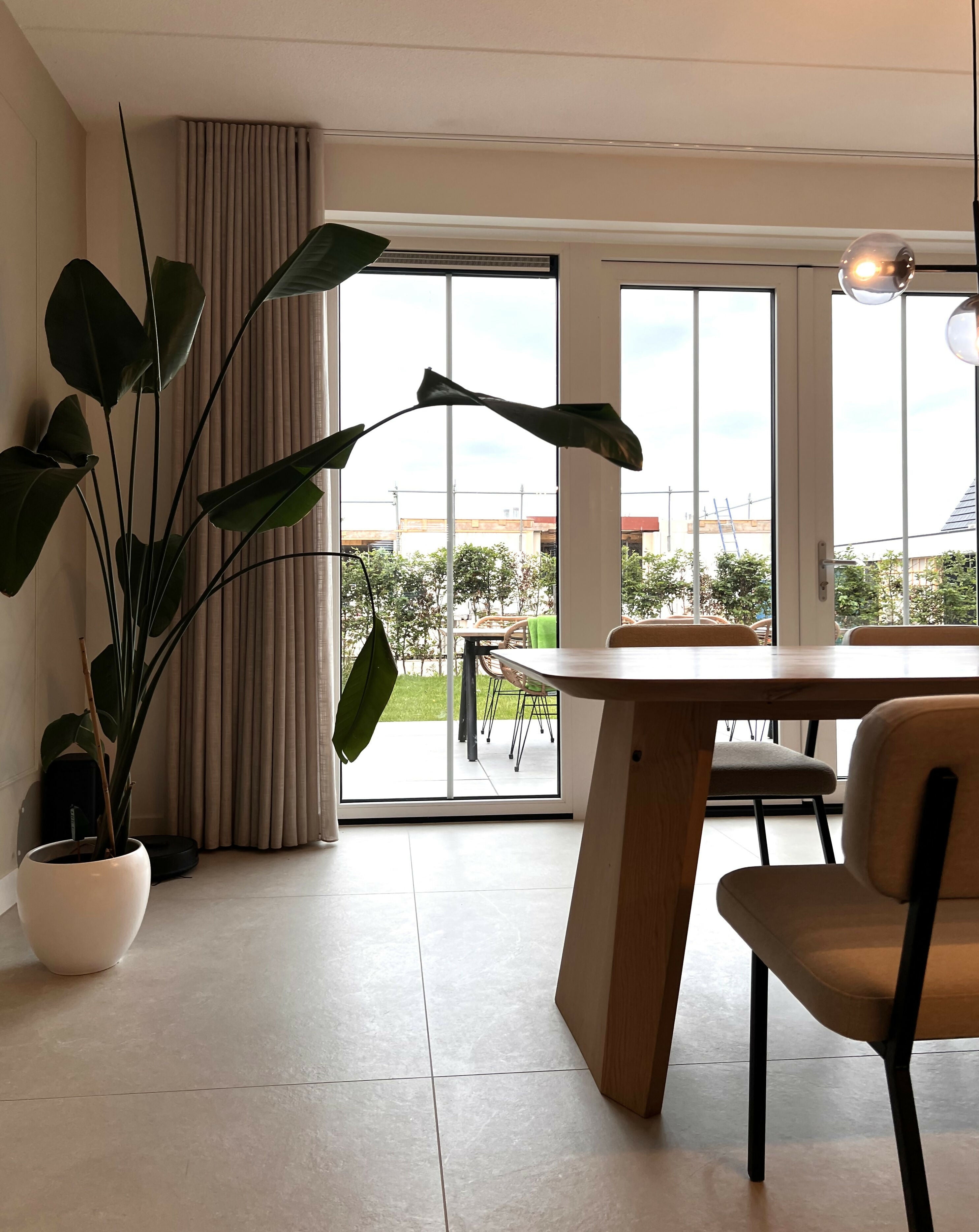 Functionaliteit en stijl in balans-Mick Match-Eetkamer,Functioneel design,Interieur,keuken,Keukeneiland,Natuurlijke kleuren,Rustig interieur,toilet,woonkamer-Functioneel en stijlvol interieur-OBLY