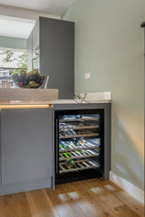 Greeploze moderne keuken met marmerlook werkblad-Iemms keukens & interieur-design keuken,grijze keuken,keuken met marmerlook werkblad,minimalistische keuken,moderne keuken-Greeploze moderne keuken met marmerlook werkblad-OBLY