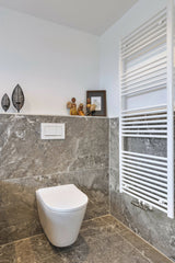 Grijze badkamer met ruime inloopdouche-Jan van Sundert-Badkamer-Grijze badkamer met ruime inloopdouche-OBLY