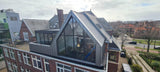 Grote dakopbouw in Den Haag aan de Nieuwe Parklaan-Sensbouw-dakopbouw,glazen gevel,maatwerk bouw,moderne architectuur,renovatie,woning uitbreiding,zakelijk-Moderne dakopbouw met glazen gevel-OBLY