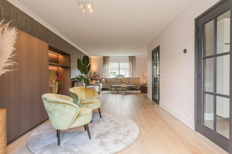 Harmonieuze Woonkamer met Warmte en Karakter-Bureau Kemps Architecten-woonkamer-Woonkamer Make-over: Warmte, Rust en Karakter | Interieur-OBLY