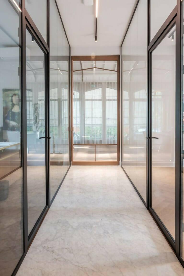 Het karakter van houten taatsdeuren als onderdeel van jouw totaalinterieur!-INDU DOORS-Entree / hal / trap-Het karakter van houten taatsdeuren-OBLY