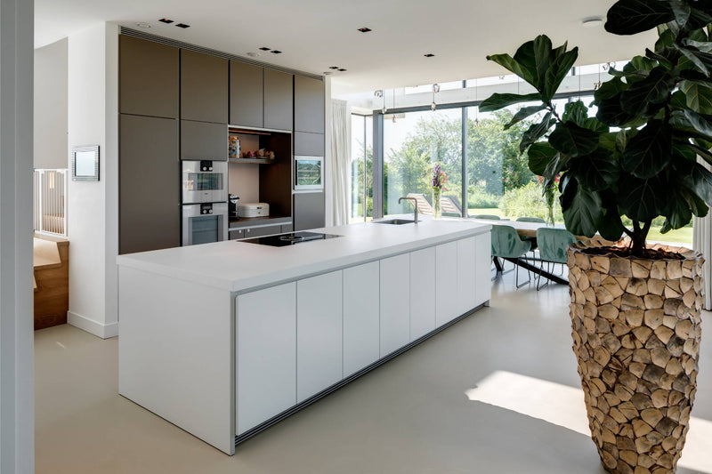 Het naadloze huis | van gietvloer tot wandafwerking-Motion gietvloeren-Keuken-Het naadloze huis | van gietvloer tot wandafwerking-OBLY