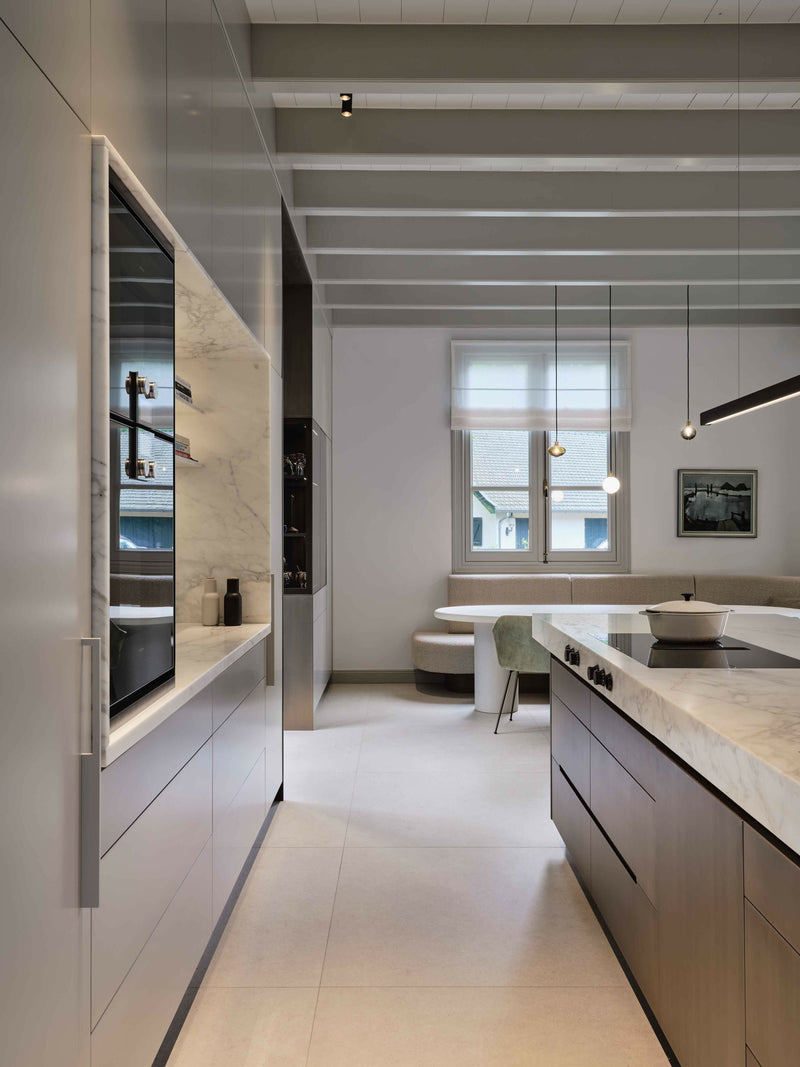 Historie & Modern Comfort in een 19-eeuwse villa in de bossen van Utrecht-RUIM STUDIO-Keuken,Villa,Woonkamer-Historie en Modern Comfort in een Utrechtse Bosvilla-OBLY