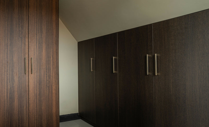 Hoekkast met afgeronde vormen-BVDK maatwerk-Hoekkast,Maatwerk kast,Slaapkamer-Maatwerk Hoekkast met Afgeronde Hoeken in Slaapkamer-OBLY