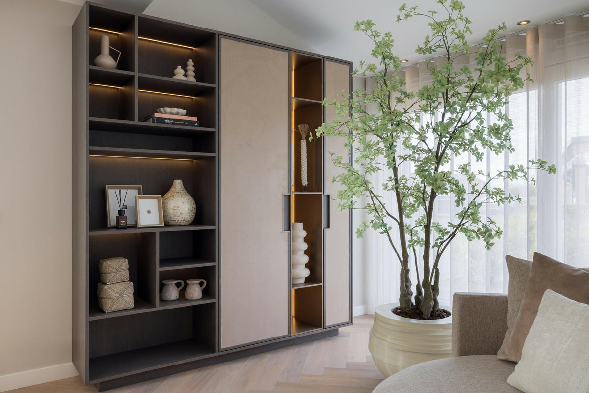 Hotel Chique interieur, interieurontwerp boerderij-Jolanda Vogels-Interieurontwerp boerderij,Keuken,Luxe interieur,Luxe wonen-Multiplank Visgraatvloer & Luxe Keuken | High-End Interieurdesign-OBLY