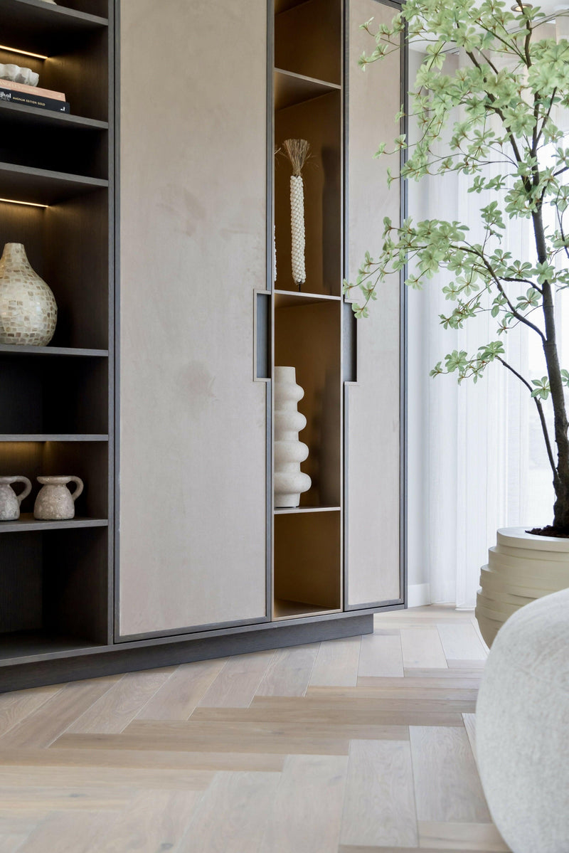 Hotel Chique interieur, interieurontwerp boerderij-OBLY-Multiplank Visgraatvloer & Luxe Keuken | High-End Interieurdesign-OBLY