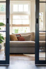 Warm familiehuis met maatwerk interieur van massief hout