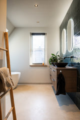 Warm familiehuis met maatwerk interieur van massief hout