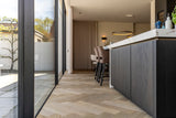 Jaren 30 woning met moderne aanbouw en luxe interieur