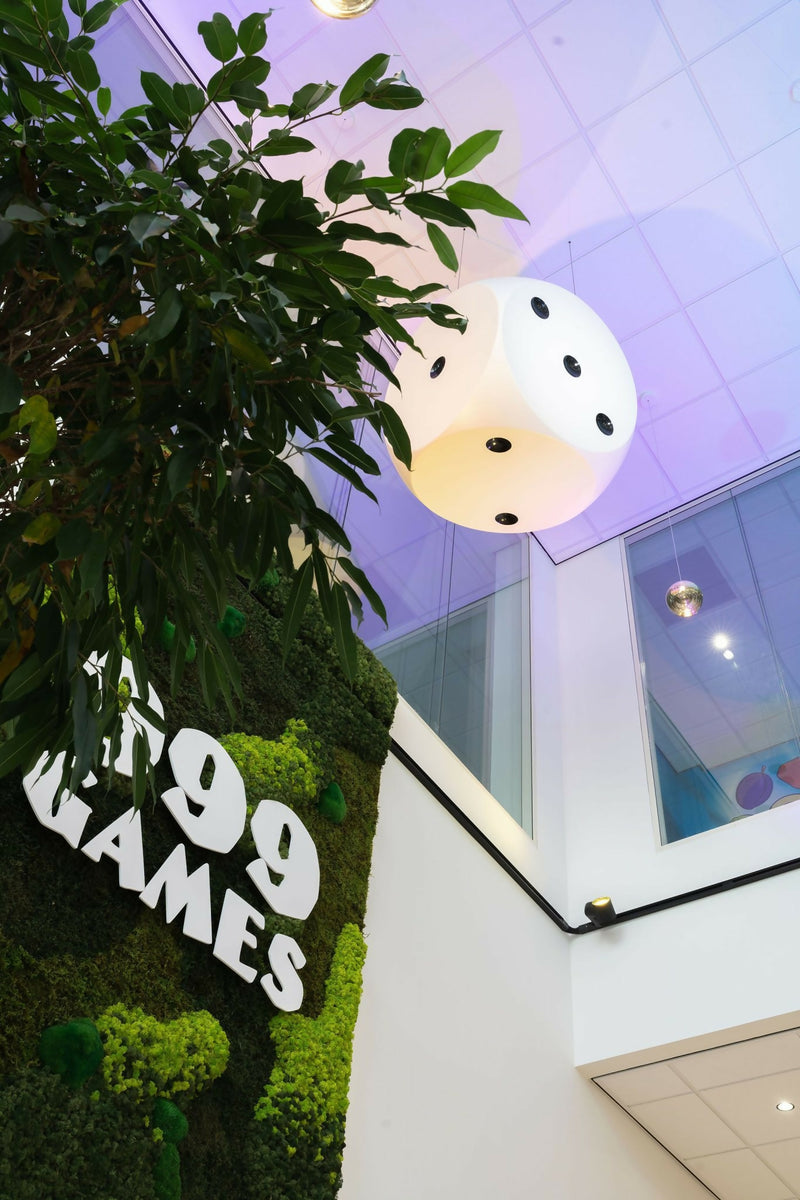 Interieurproject 999 Games-OBLY-Interieurproject,Kantoorinrichting,Maatwerk meubels-999 Games interieurproject – Receptie en kantoor-OBLY