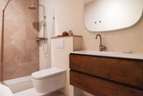 Japandi-stijl appartement met adembenemend uitzicht-OBLY-japandi,woonkamer-Japandi-stijl appartement -OBLY