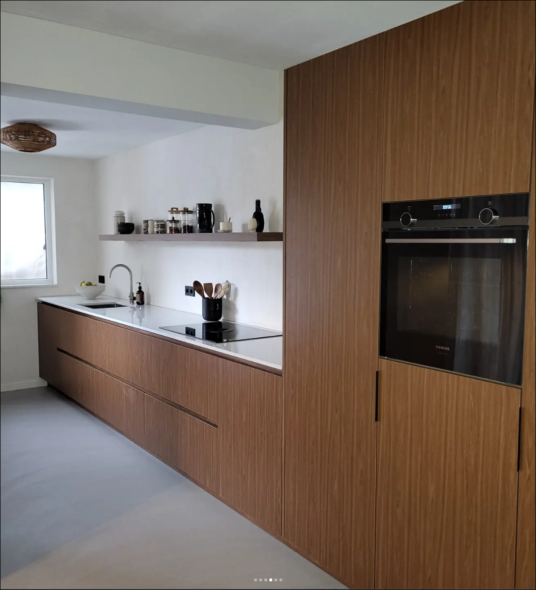 Japandi woonhuis met Lavasteen gietvloer Pearl in Waalre-Berkers Vloeren-Gietvloer,gietvloer interieur,gietvloer MIX kleur,gietvloer villa,gietvloer woning,gietvloer woonkamer-Lavasteen gietvloer Pearl in Japandi woning Waalre-OBLY