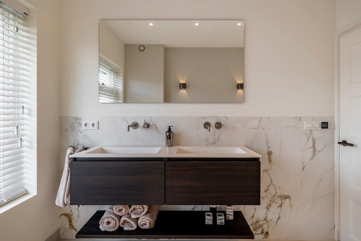 Jaren 30 woning met moderne aanbouw en luxe interieur-INGE VAN POPPEL INTERIEURARCHITECTUUR-Aanbouw,Badkamer inspiratie,Huis verbouwen,Interieurarchitectuur,Interieurontwerp,jaren 30 woning,Keuken inspiratie,Maatwerk interieur,maatwerk keuken,moderne woning,uitbouw,Woningrenovatie,woonkamer inspiratie,woonkeuken-Jaren 30 woning met moderne aanbouw en interieur | Breda-OBLY