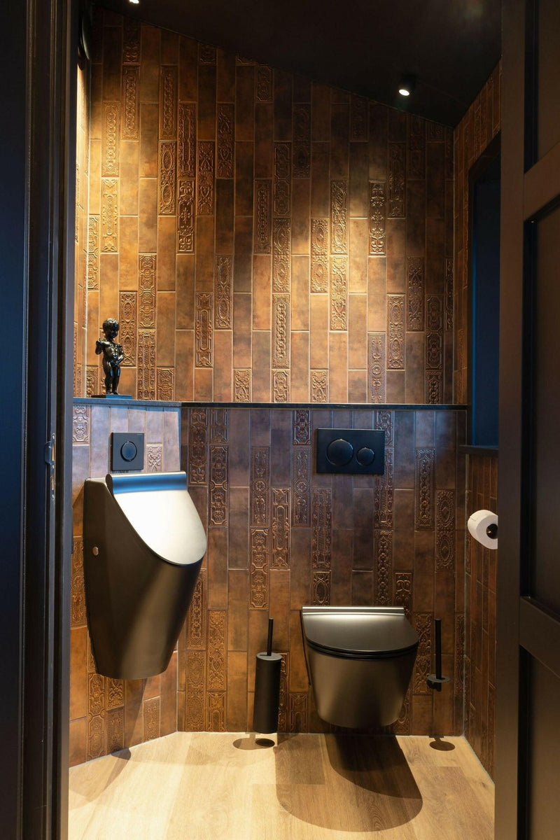 Kantoorbar met biljartkamer en luxe toiletruimte-OBLY-Biljartkamer,Luxe toilet,Maatwerk interieur,Woonboerderij-Woonboerderij Obdam-OBLY
