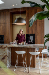 Karakteristiek herenhuis aan de Baronielaan in Breda-INGE VAN POPPEL INTERIEURARCHITECTUUR-Aanbouw,herenhuis,Herenhuis Breda,Interieurontwerp,Maatwerk interieur,natuurstenen keuken,walnoot maatwerk-Herenhuis Baronielaan Breda | Maatwerk interieur-OBLY