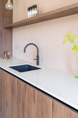 Karakteristieke jaren 30 woning met warm modern interieur-Nieuwenhuis Interieurontwerp-jaren 30 interieur,leefkeuken inspiratie,modern wonen,natuurlijke materialen,stijlvolle woning,vintage interieur,warm interieur,Woonkamer-Jaren 30 interieur | Warm en modern wonen met karakter-OBLY