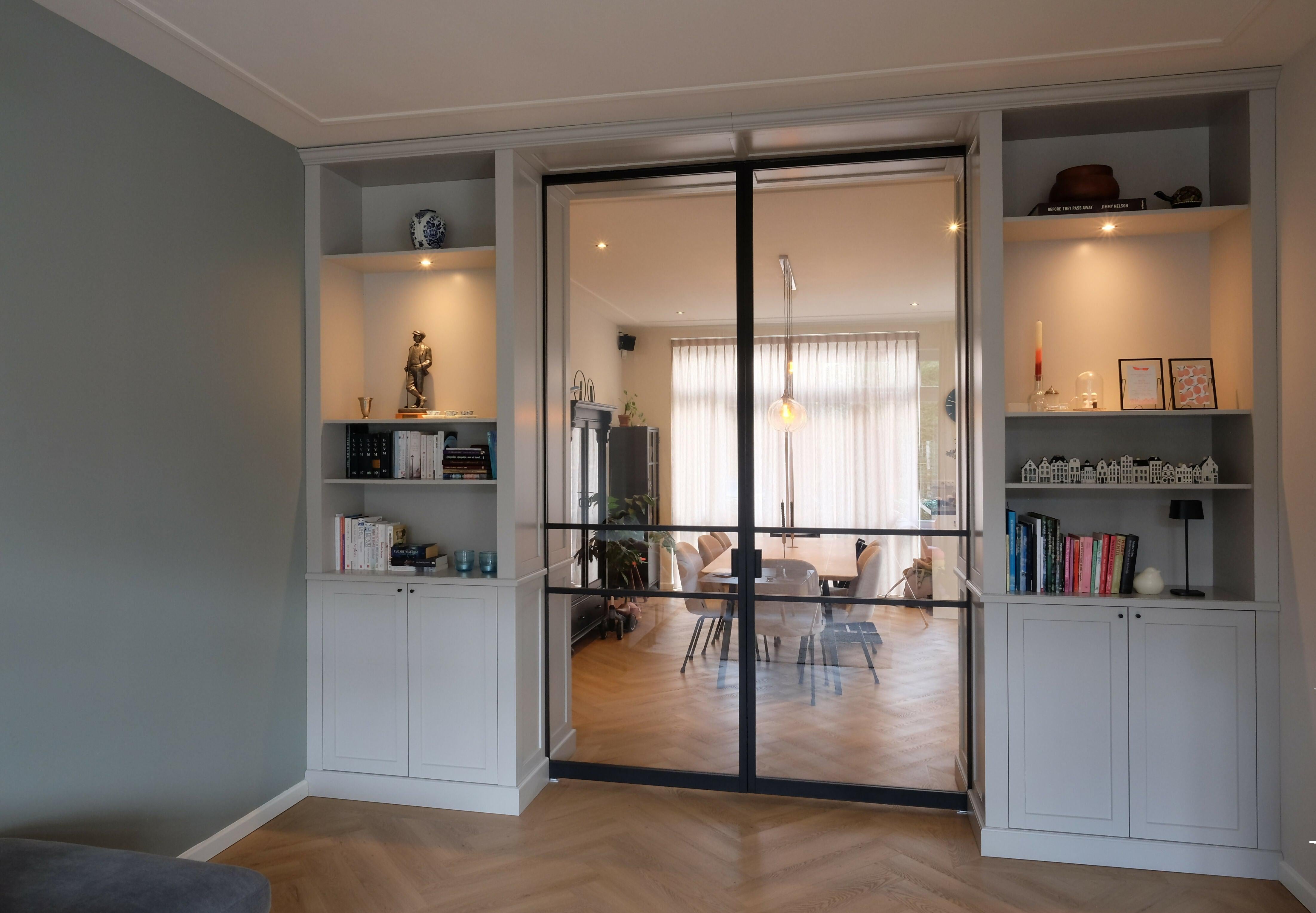 Kasten en Schuifdeuren voor een Strakke Look-MEES Meubels & Interieurs-#inbouwkast,#interieurbouw,#interieurdesign,#interieurmaatwerk,#kastopmaat,#maatwerkinterieur,#maatwerkkast,#maatwerkmeubels,#moderneinrichting,#schuifdeuren- Kasten en Schuifdeuren | Creëer een Strakke en Stijlvolle Woonruimte-OBLY