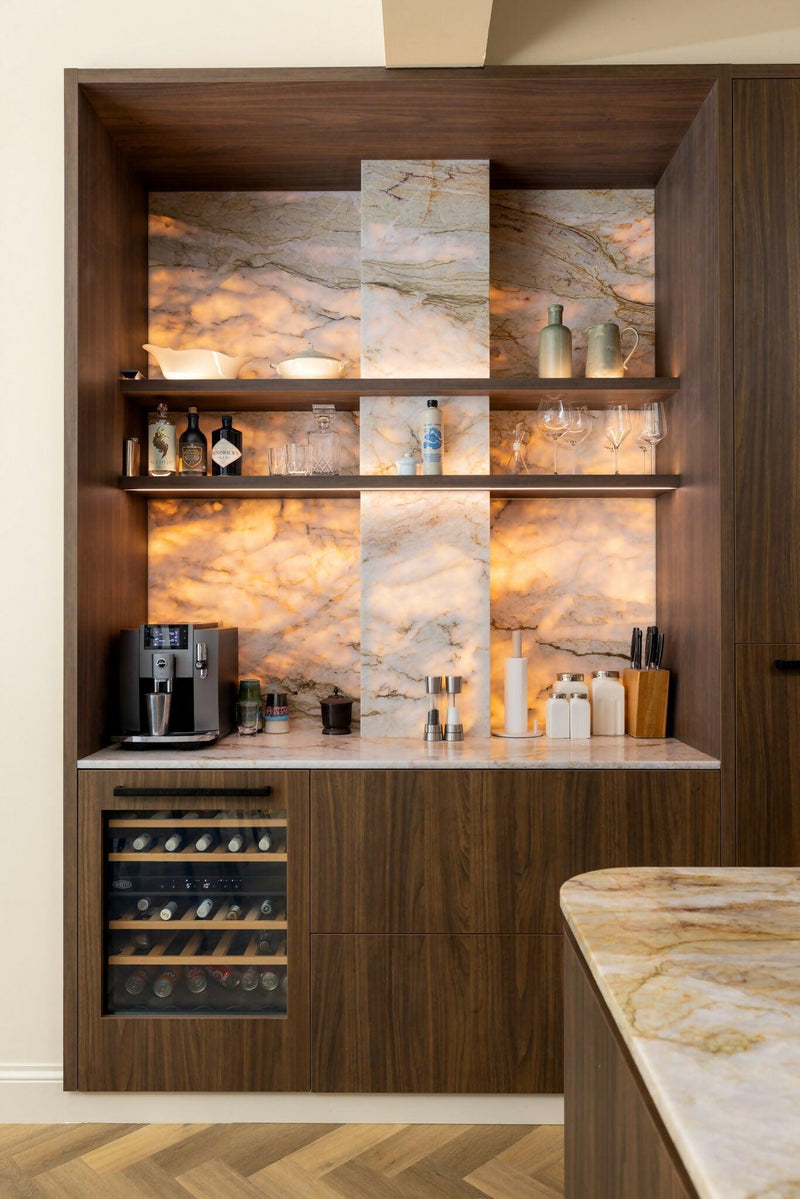 Keuken en Werkkamer Bergen op Zoom-OBLY-Luxe notenhouten keuken-OBLY