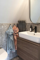 Klassieke elementen in speciale badkamer-Het Badhuys-badkamer-Klassieke elementen in speciale badkamer-OBLY