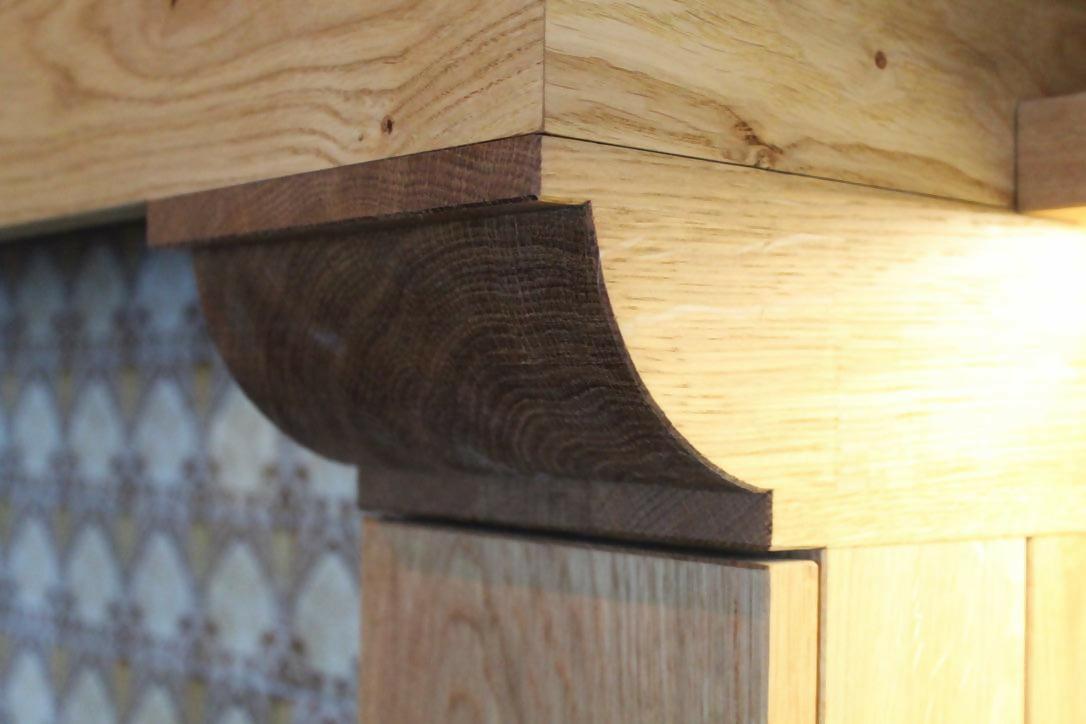 Landelijke maatwerkkeuken met warme houttinten-MEES Meubels & Interieurs-#ambachtelijk,#houtenkast,#interieurbouw,#keukendesign,#keukenopmaat,#landelijkekeuken,#maatwerkinterieur,#maatwerkkeuken,#maatwerkmeubels,#massiefhout,Keuken-OBLY