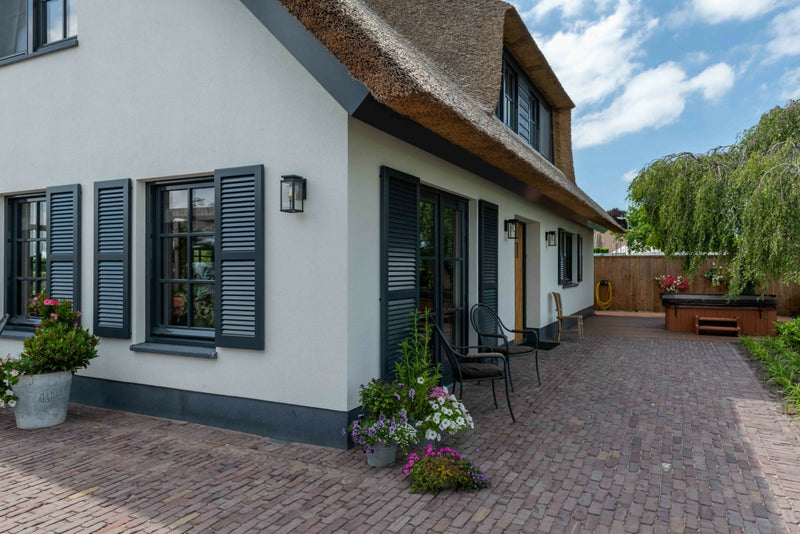 Landelijke villa aan het water-OBLY-keuken,slaapkamer,verbouwing,villa,woonkamer-Landelijke villa aan het water | Authentieke verbouwing met karakter-OBLY