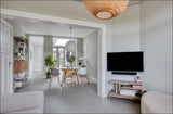 Lavasteen gietvloer als verbindende basis in een jaren ’60 woning in Eindhoven-Berkers Vloeren-Eindhoven,Gietvloer,jaren 60 woning,Keuken,lavasteen gietvloer,Woningrenovatie,Woonkamer-Lavasteen gietvloer in Eindhoven | Jaren ’60 woning-OBLY
