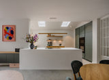 Lichte gezinswoning met maatwerk interieur-Witteveen interieur architecten-complete woninginrichting,gezinswoning inspiratie,houten interieur,inloopkast op maat,Keuken,moderne woonkeuken,Woonkamer-Lichte Gezinswoning met Maatwerk Interieur -OBLY