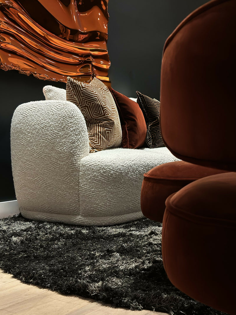 Luxe Interieurdesign met Sculpturale Accente-L4 Elvire-woonkamer-Luxe Interieurdesign met Sculpturale en Metallic Accenten-OBLY